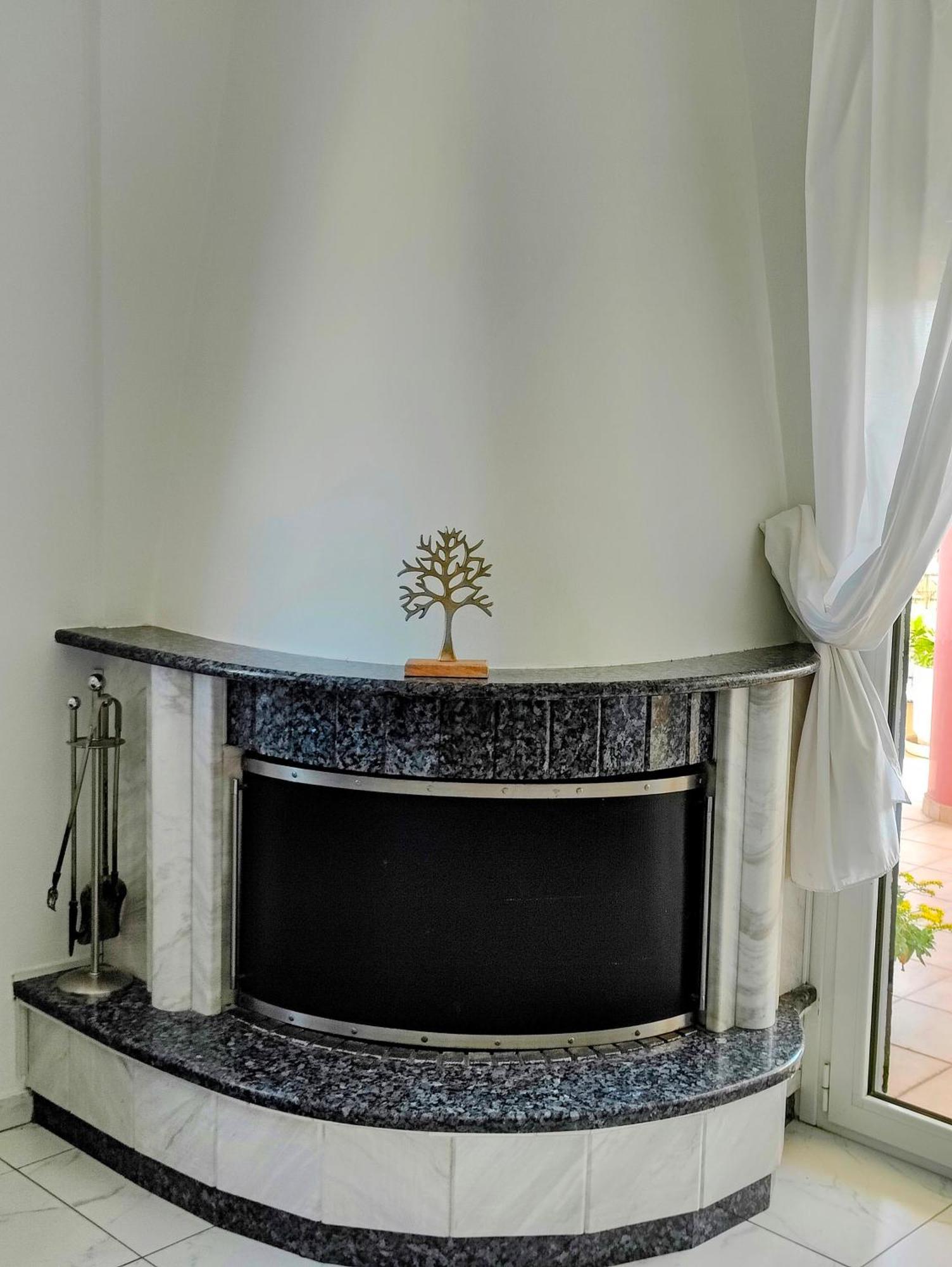 Celestial Garden-Thessaloniki'S Modern, Eclectic Penthouse With An Amazing View And Veranda Exterior photo