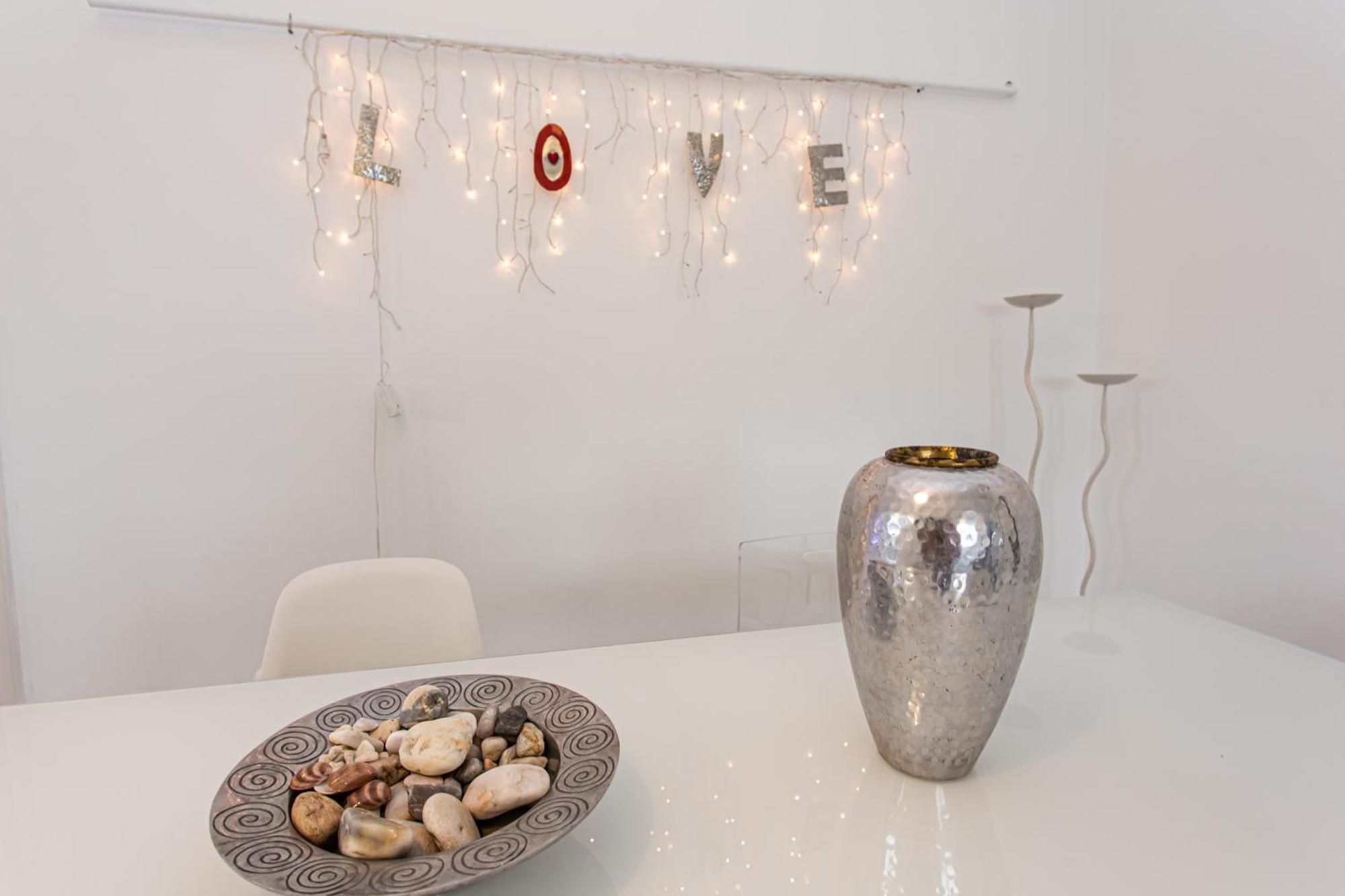 Celestial Garden-Thessaloniki'S Modern, Eclectic Penthouse With An Amazing View And Veranda Exterior photo
