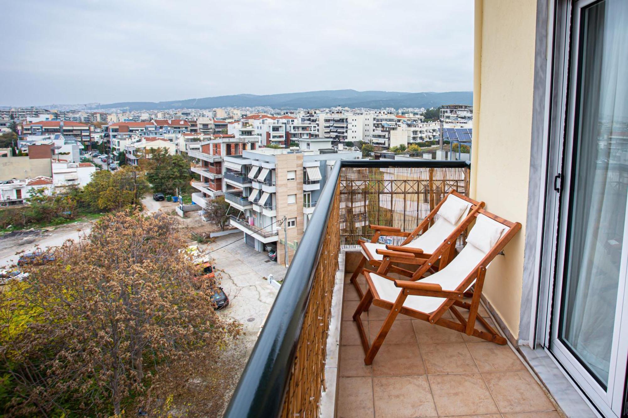 Celestial Garden-Thessaloniki'S Modern, Eclectic Penthouse With An Amazing View And Veranda Exterior photo